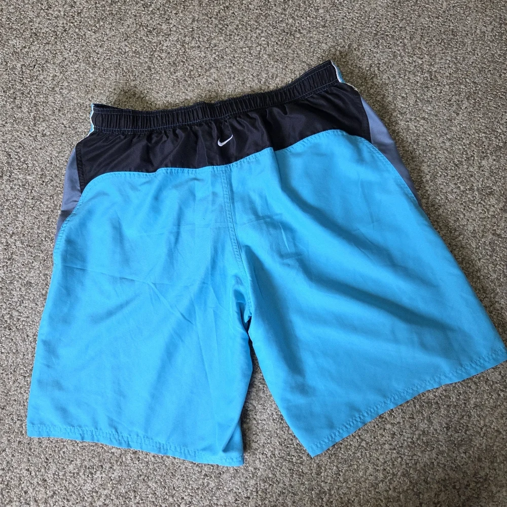 NIKE Swim Trunks Turquiose Blue Lined Spellout‎ Back Swoosh Mens SZ L